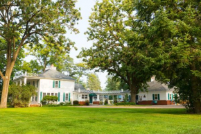 Oak Park Inn
